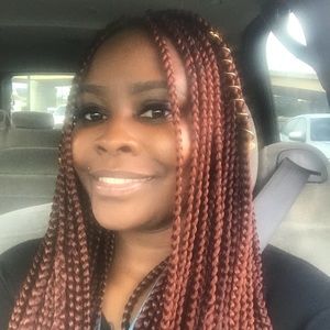 Meet your Posher, Cassandra